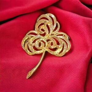 Sarah Coventry Feather Bright brooch NWT deadstock gold tone 6642